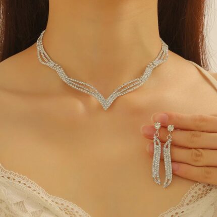 Elegant Glam Geometric Alloy Inlay Rhinestones Silver Plated Women'S Earrings Necklace